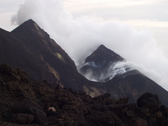 斯特龙博利 火山口 火山口边缘 - 上的免费照片