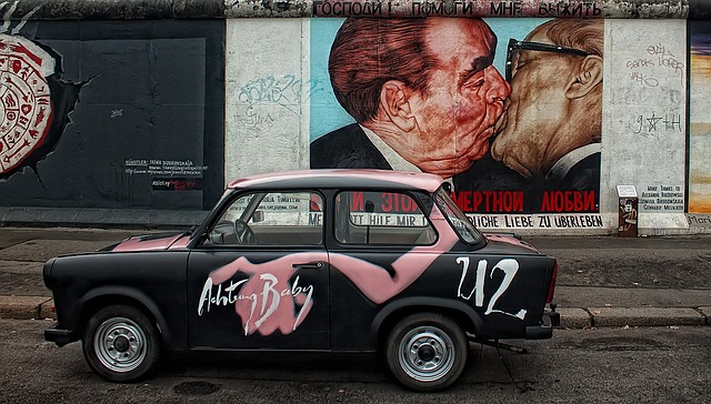 柏林墙 车 涂鸦 - 上的免费照片