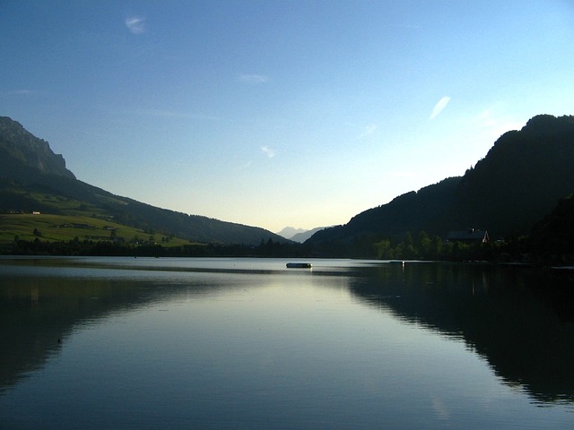 Walchsee 湖 景观 - 上的免费照片