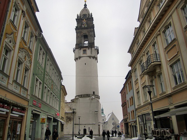 塔 建筑学 Reichentum 和 Kornmarktplatz - 上的免费照片