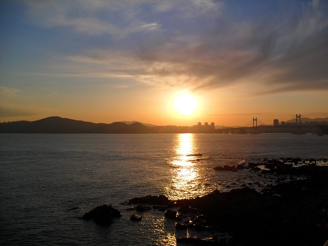 发光 海洋 日落 - 上的免费照片