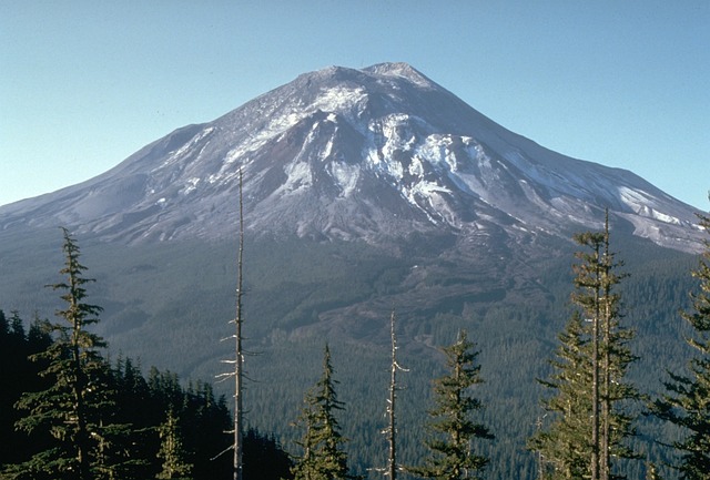 圣海伦 火山 山 爆发前 1 - 上的免费照片