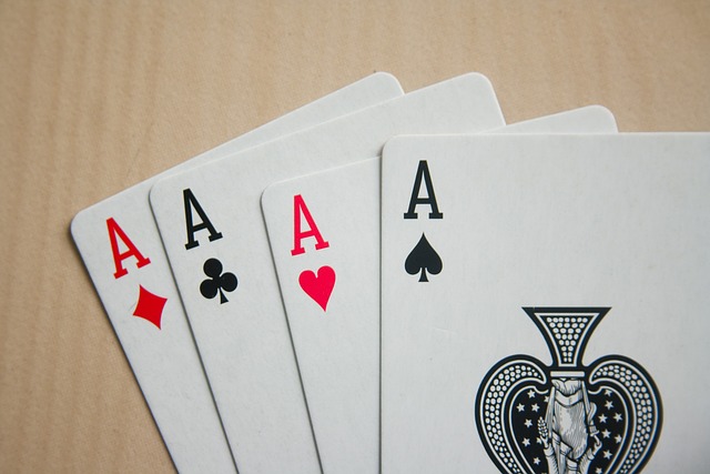 纸牌游戏 游戏 牌 - 上的免费照片
