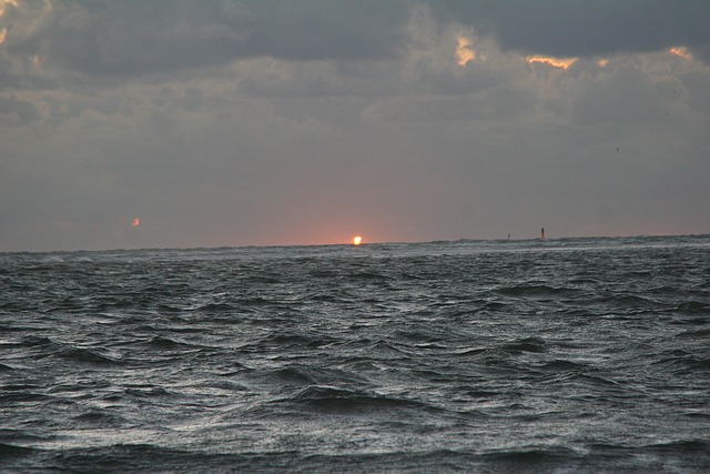 波涛汹涌的大海 北海 Borkum - 上的免费照片