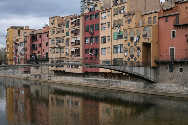 Girona 城市景观 建筑物 - 上的免费照片