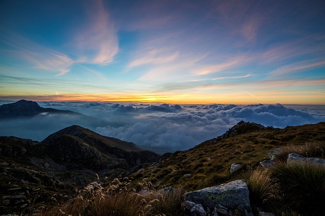 顶峰 云 日出 - 上的免费照片