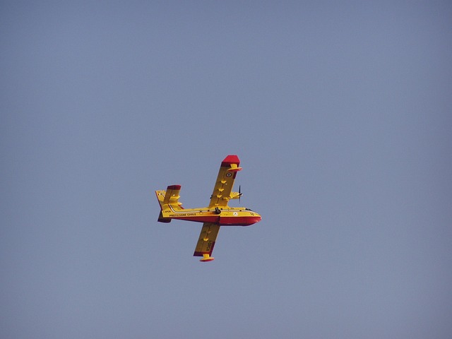 Canadair 平面 天空 - 上的免费照片