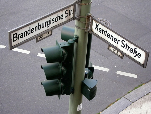 街道名称 街道路标 符号 - 上的免费照片