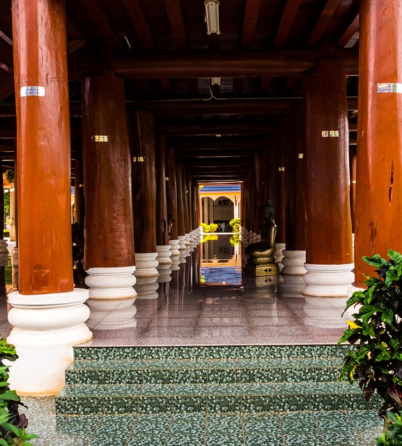 寺庙大殿 柱廊 寺复杂 - 上的免费照片