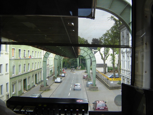 伍珀塔尔 Schwebebahn 贝尔吉什土地 - 上的免费照片