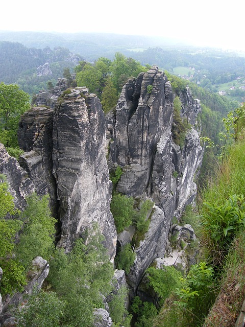 易北河砂岩山 Schrammsteine 易北河 - 上的免费照片
