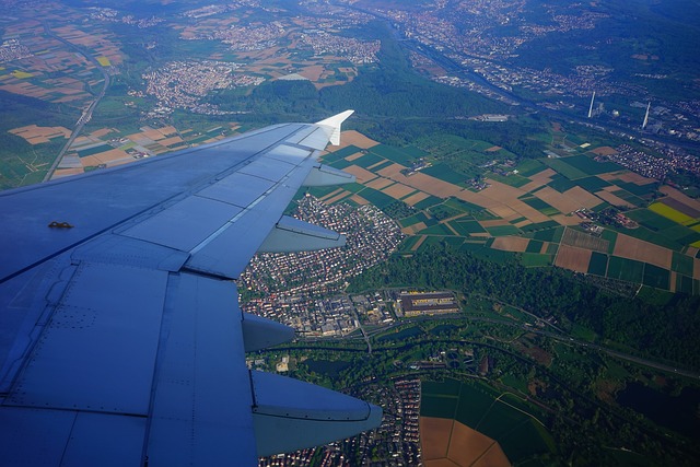 飞行 飞机 翅膀 - 上的免费照片