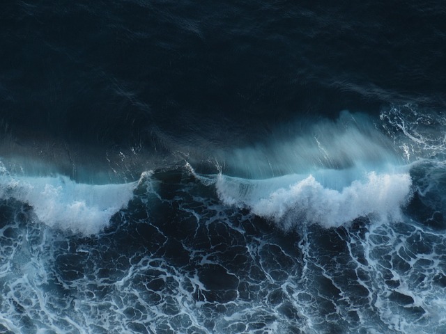 波浪 破碎机 海 - 上的免费照片