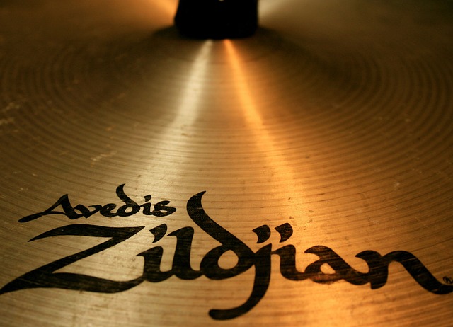 Zildjian 崩溃 阿维迪斯 架子鼓 - 上的免费照片