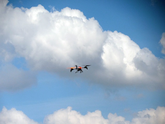 Quadrocopter 无人机 远程控制 - 上的免费照片