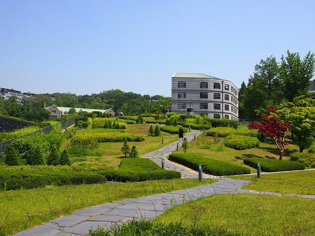 大学 梨花 建造 - 上的免费照片