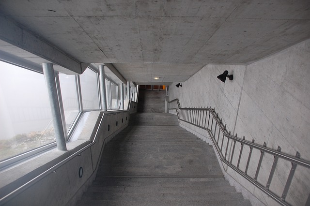 楼梯 具体的 隧道 - 上的免费照片