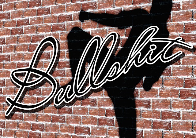 墙 阴凉处 男人 - 上的免费图片