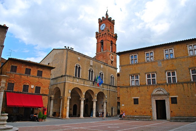 皮恩萨 Piazza Papa Pio Ii 托斯卡纳 - 上的免费照片
