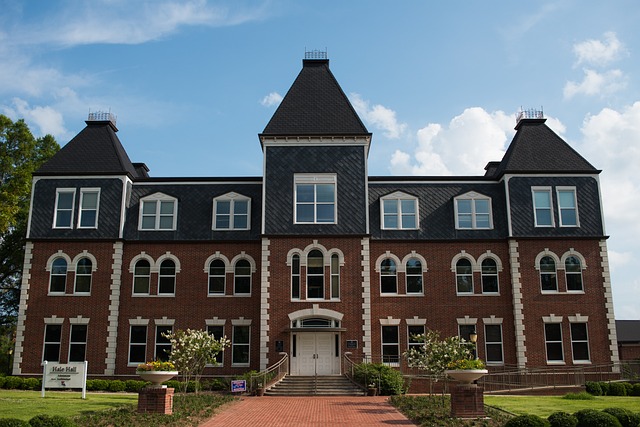 大学 建造 学校 - 上的免费照片