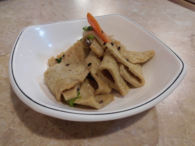 鱼饼 小菜 餐厅 - 上的免费照片