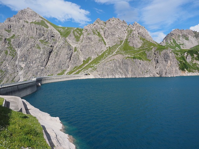吕纳湖 坝墙 羊坠落 - 上的免费照片