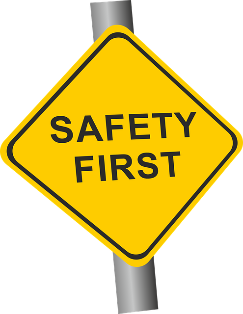 特点 安全 一个通知 - 免费矢量图形