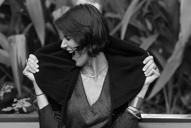 女人 喊 笑话 - 上的免费照片