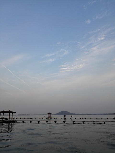 东湖 蓝天 - 上的免费照片