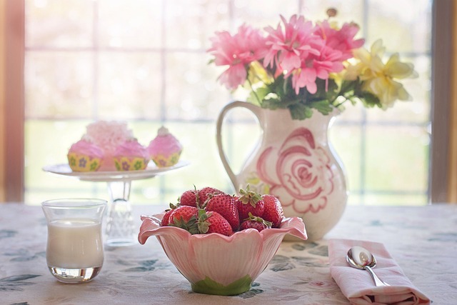 草莓 碗 夏天 - 上的免费照片