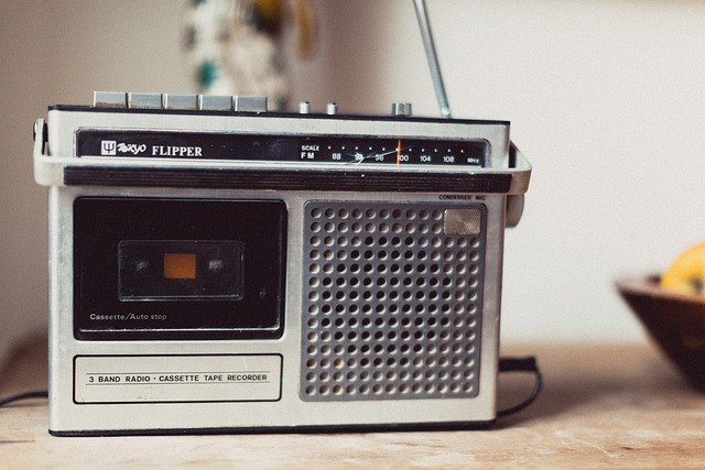 收音机 优质的 复古的 - 上的免费照片