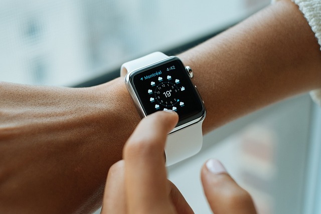智能手表 苹果 手腕 - 上的免费照片