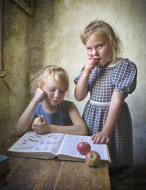 孩子们 书 苹果 - 上的免费照片