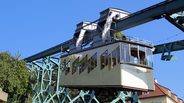 Schwebebahn 历史的 受保护的纪念碑 - 上的免费照片