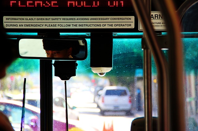 公共汽车 城市的 街道 - 上的免费照片