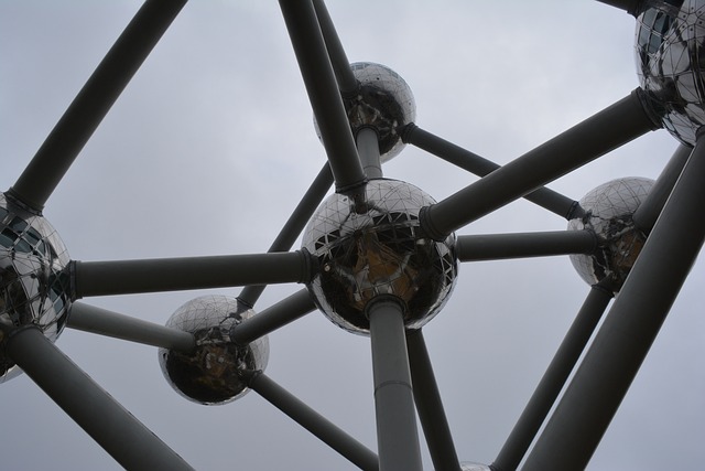 地方 纪念碑 Atomium - 上的免费照片