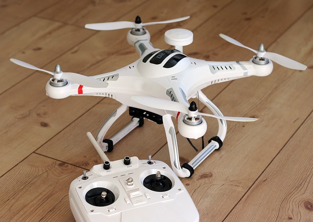 Quadrocopter 无人驾驶飞机 造型 - 上的免费照片