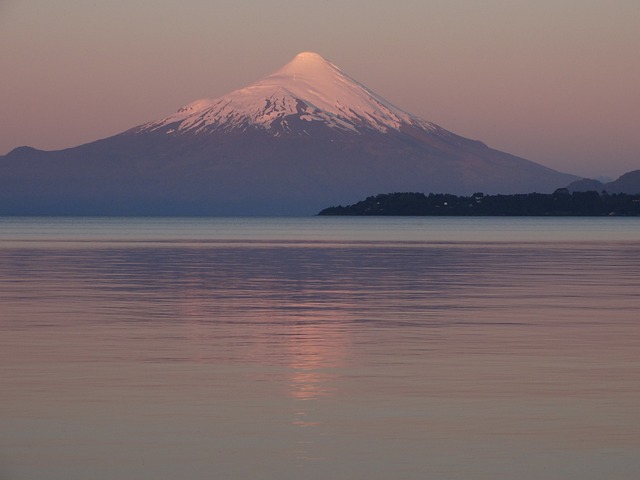 兰基韦湖 卡尔布科火山 景观 - 上的免费照片