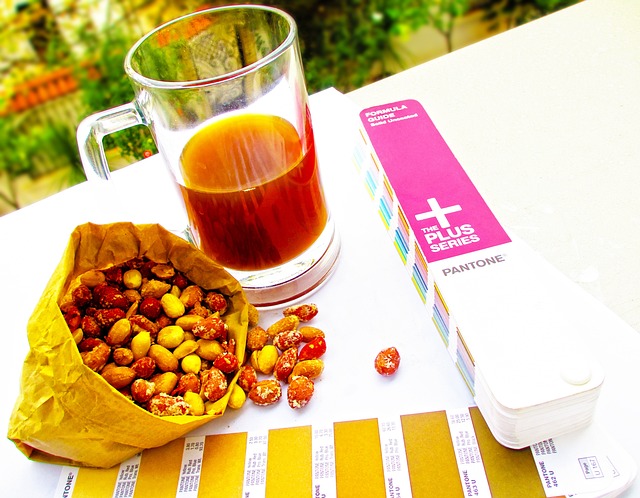 彩通 茶 花生 - 上的免费照片