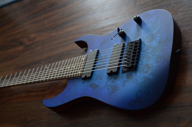 Ibanez Rg8Pb 蓝色的 吉他 - 上的免费照片