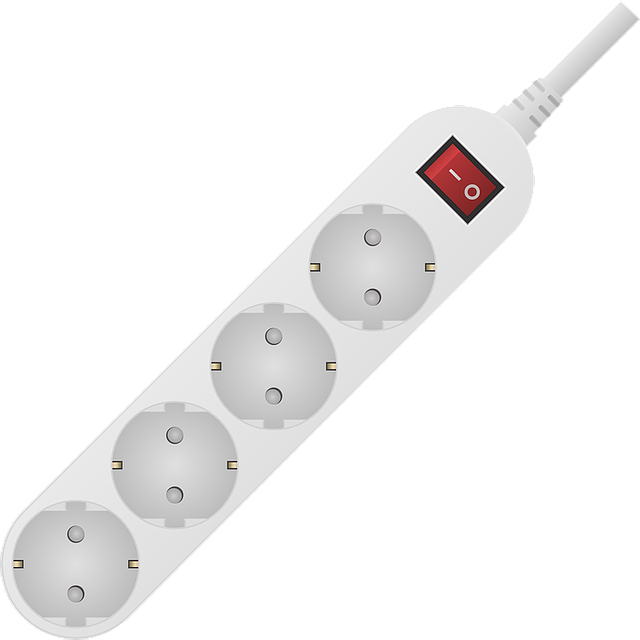 多抽头 力量 电源插座 - 免费矢量图形