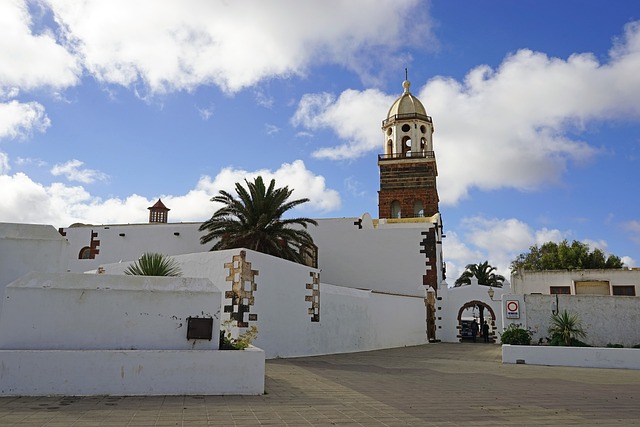 Teguise 教会 兰萨罗特岛 - 上的免费照片