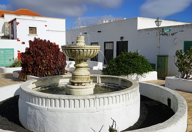 Teguise 城市广场 喷泉 - 上的免费照片