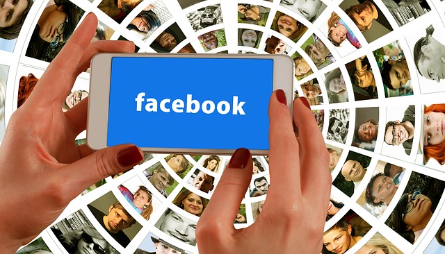 手 智能手机 Facebook - 上的免费图片