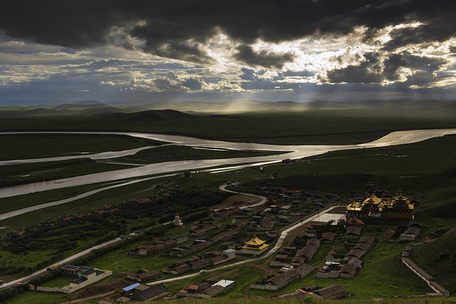 河 草原 景观 - 上的免费照片