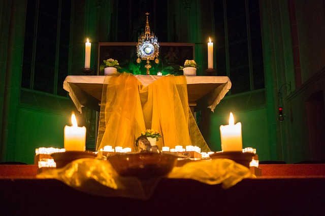 崇拜 基督的身体 Monstrance - 上的免费照片