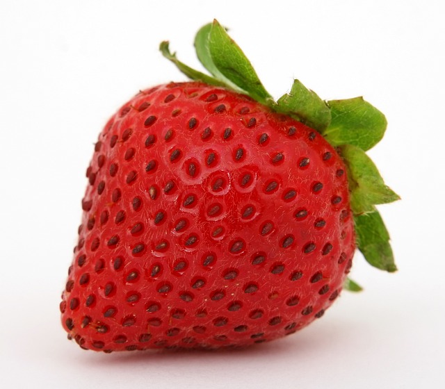 草莓 浆果 水果 - 上的免费照片