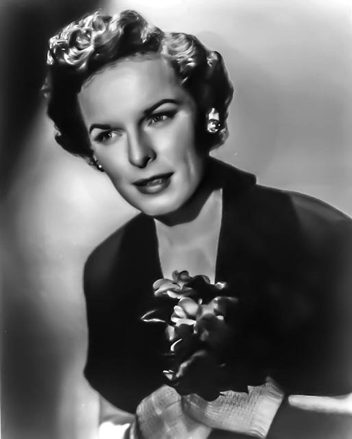 Mercedes Mccambridge - 女 肖像 收音机 - 上的免费照片