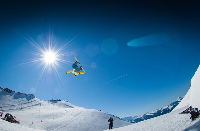 大气 雪 滑雪板 - 上的免费照片
