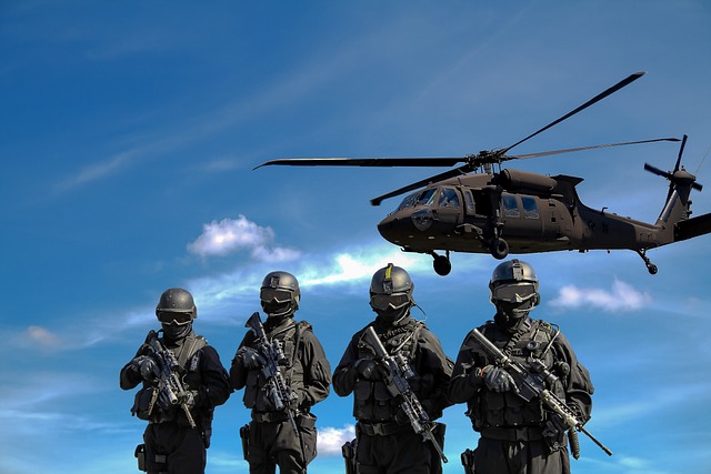 警察 直升机 军队 - 上的免费照片